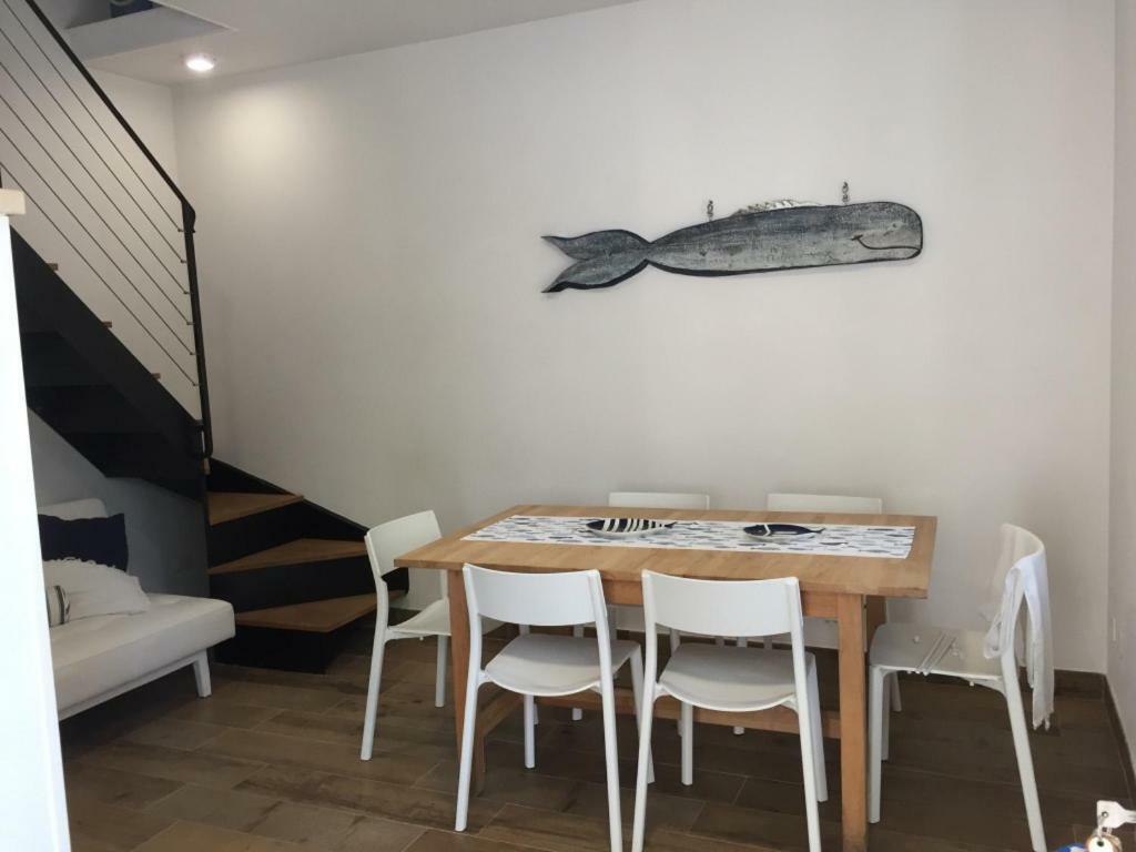La Casa Di Rosi Al Mare Apartman Vada Kültér fotó