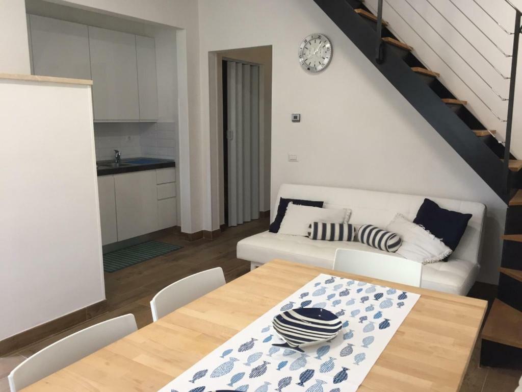 La Casa Di Rosi Al Mare Apartman Vada Kültér fotó